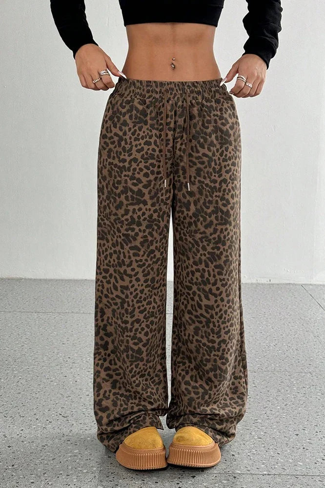 Women's Wide-Leg Trousers – Leopard Print, Relaxed Fit with Pockets