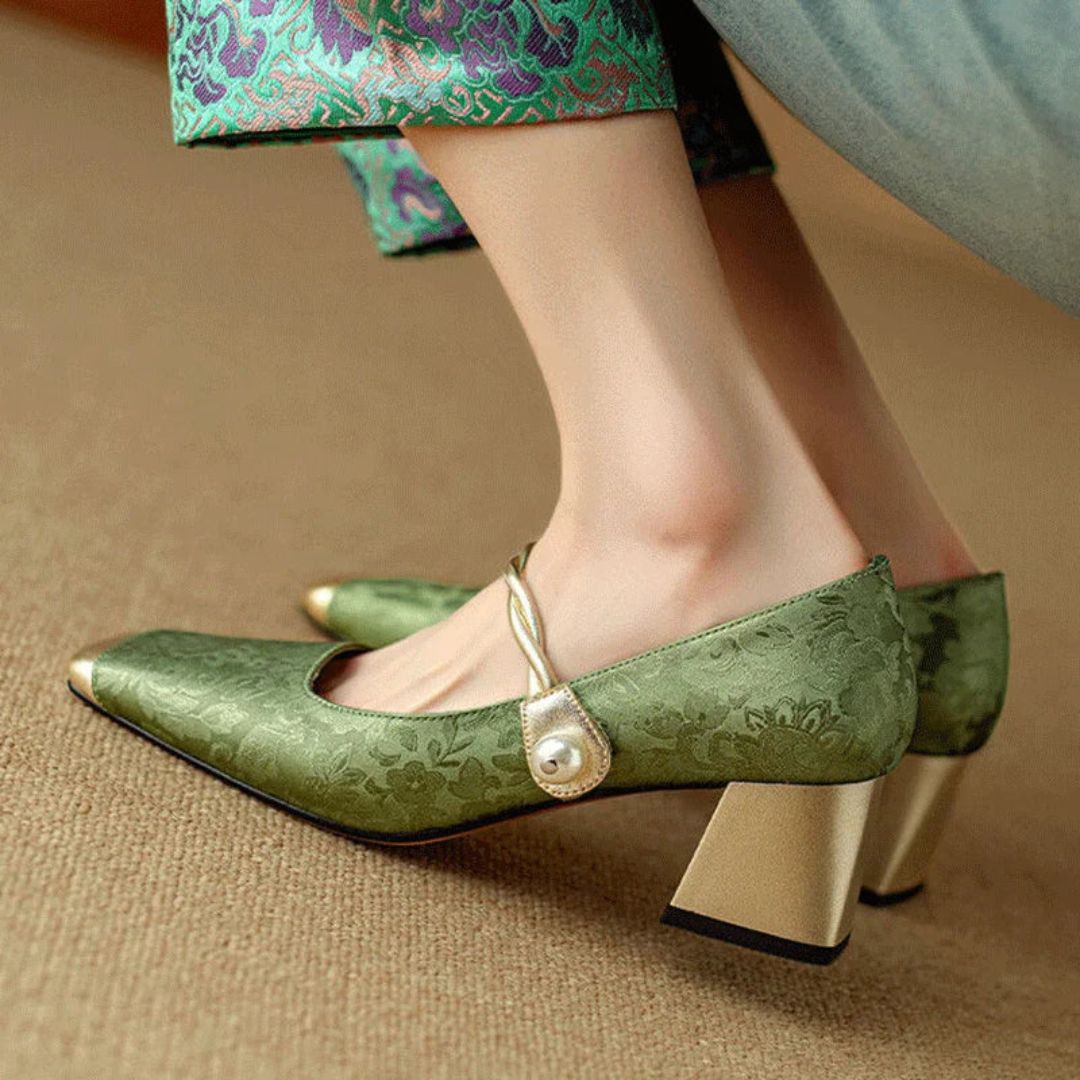 Isabella | Womens Gold Heels 2