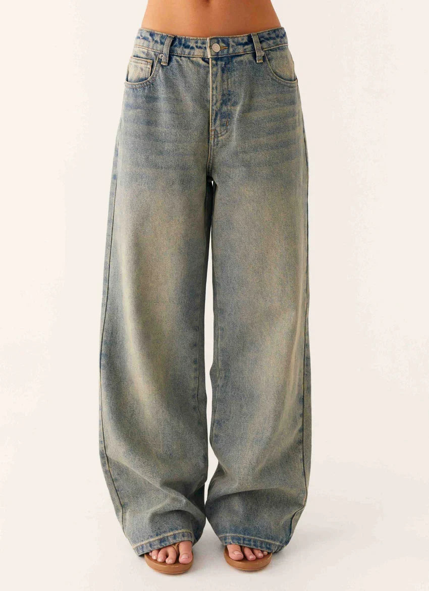 Women's Low Rise Wide Leg Denim Jeans with Dirty Wash
