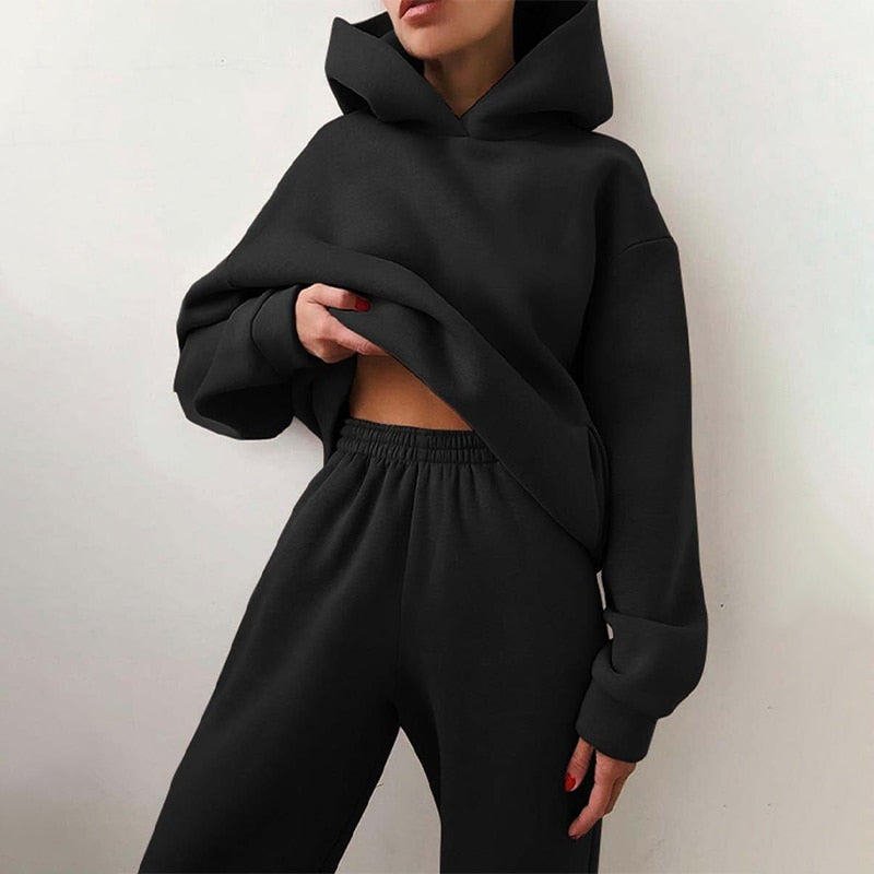 Women's Oversize Tracksuit Set with Hood and Jogging Trousers