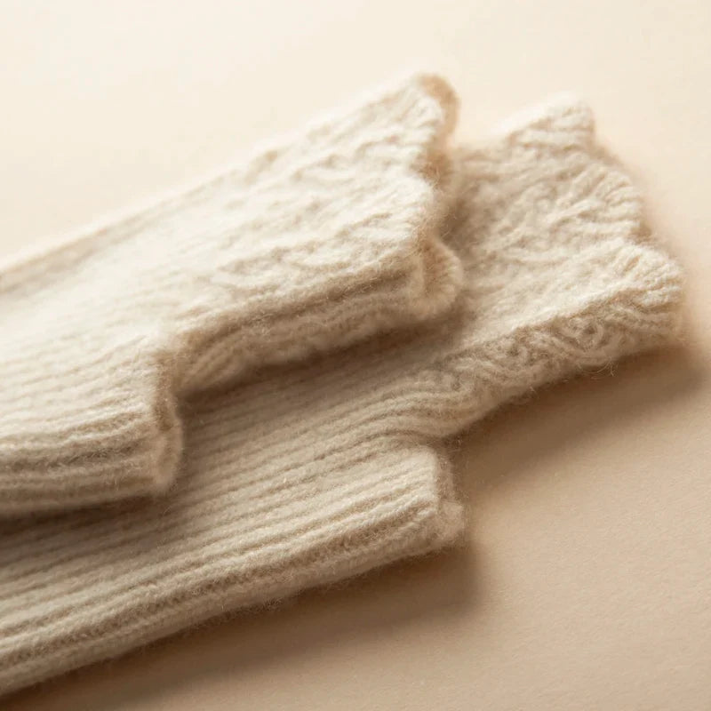 Women's Cashmere Fingerless Gloves with Ribbed Knit Texture