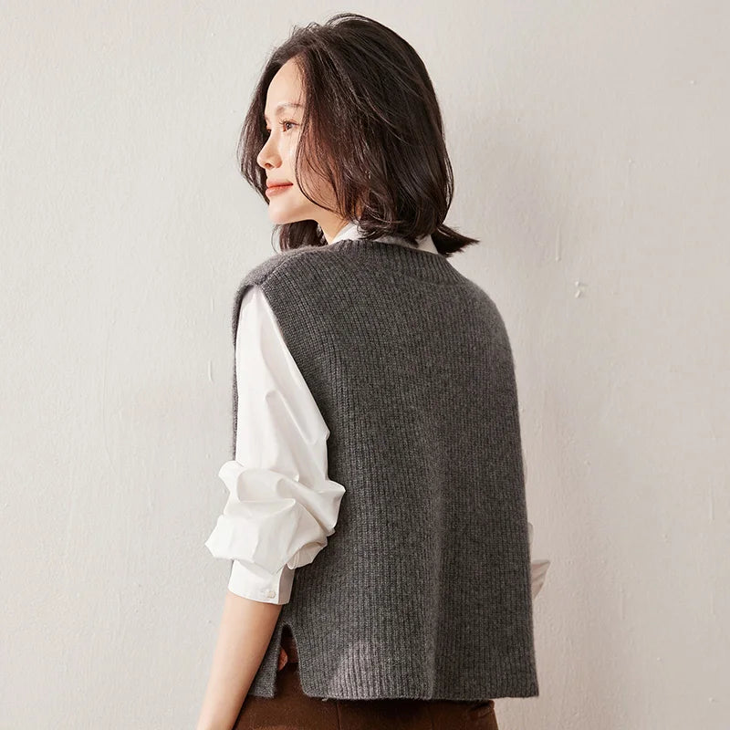 Women's Ribbed Cashmere Sweater Vest with V Neck and Sleeveless Design