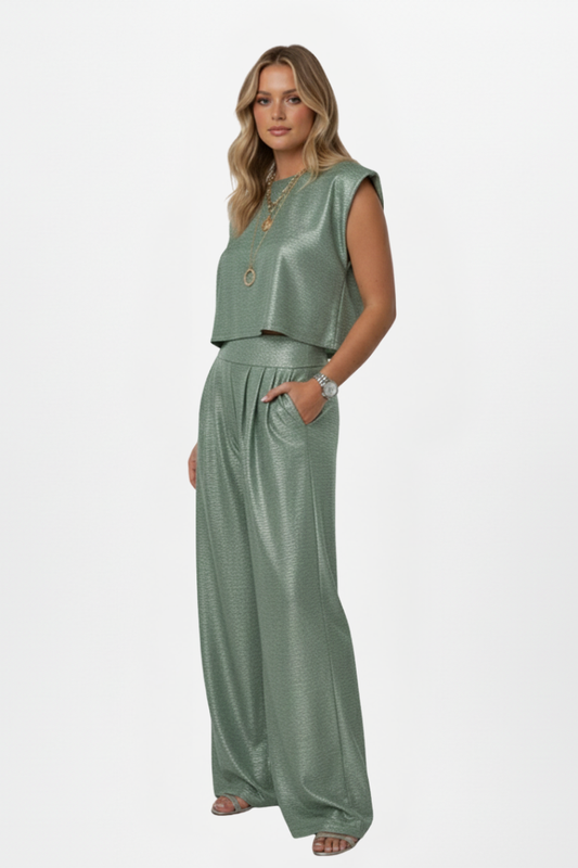 Two-Piece Set with Cropped Top and Wide-Leg Pants 3