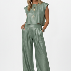 Two-Piece Set with Cropped Top and Wide-Leg Pants 2