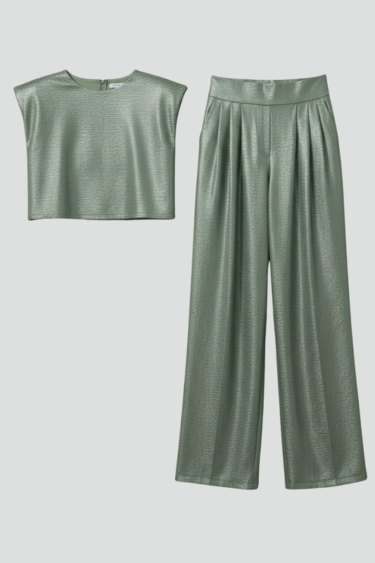 Two-Piece Set with Cropped Top and Wide-Leg Pants 1