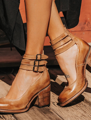 Verona | Vintage Strappy Ankle Strap Heels 1