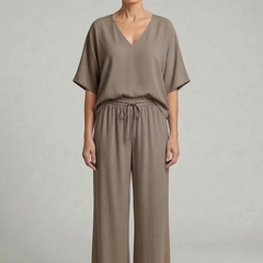 Womens Two-Piece Set with Top and Wide-Leg Chiffon Trousers 8