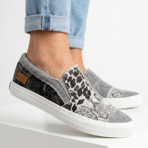 Women's Breathable Canvas Slip-On Shoes | Comfortable Arch Support Footwear 1