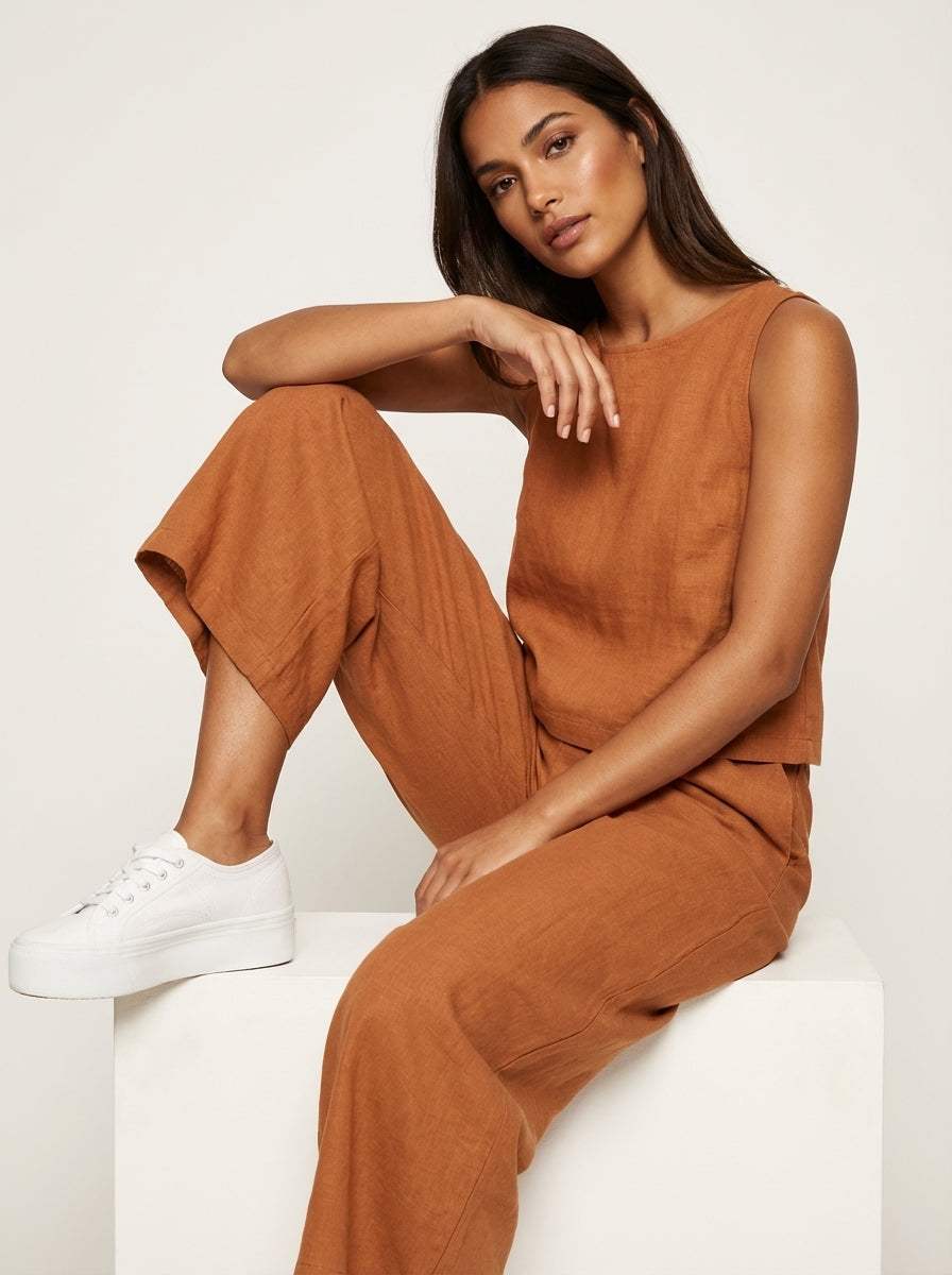Women's Comfortable Linen Look Two-Piece Set | Elegant Wide Trousers and Sleeveless Top 1