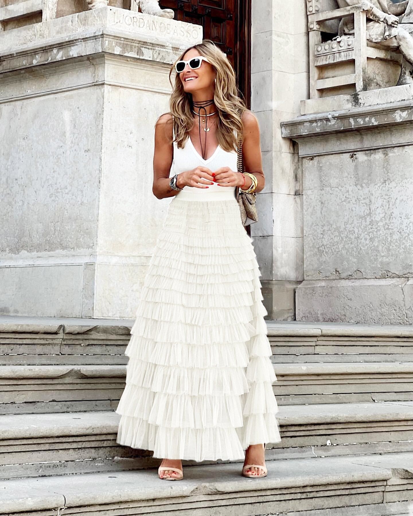 Women's Elegant Tulle Maxi Skirt | Flattering High-Waist Black Skirt for All Occasions 4