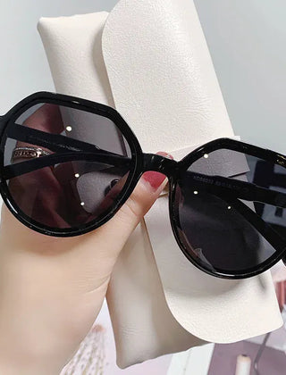 Women's Geometric Oversized Sunglasses | Elegant Retro Fashion Shades 0