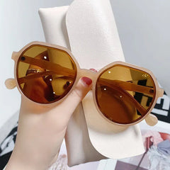 Women's Geometric Oversized Sunglasses | Elegant Retro Fashion Shades 4