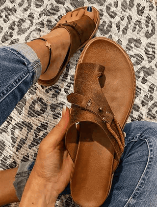 Women's Minimalist Leather Flat Sandals | Chic Comfortable Summer Footwear 0