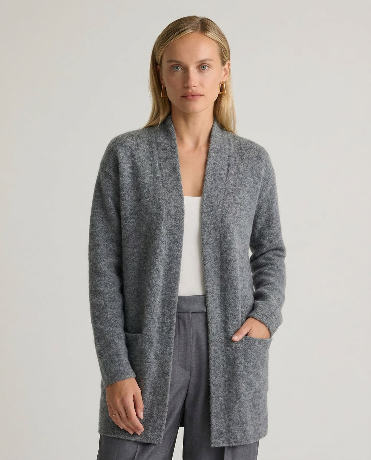 Women's Open Front Knit Cardigan with Pockets and Long Sleeves