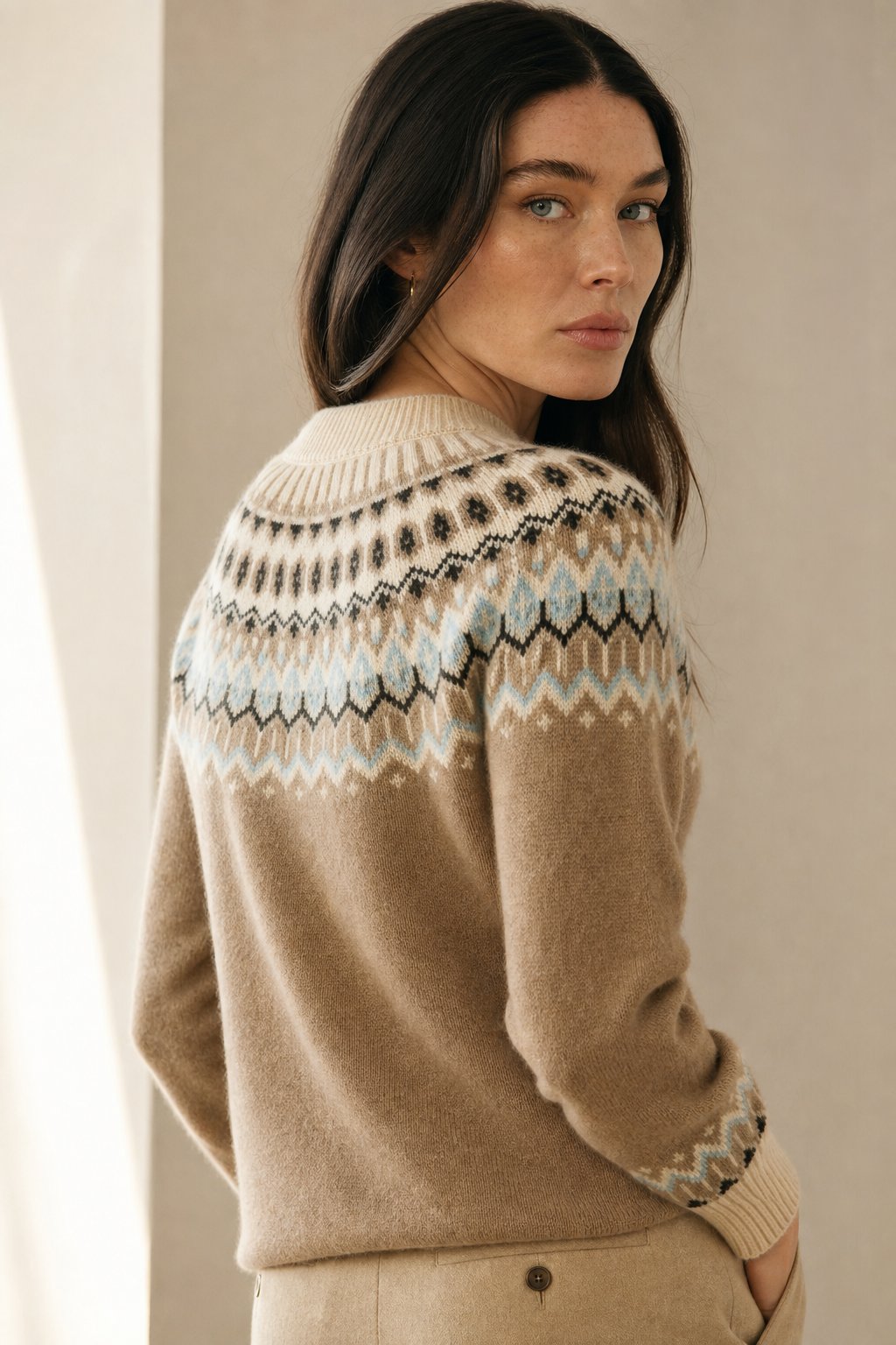 Women's Cashmere Sweater with Fair Isle Pattern and Crew Neck