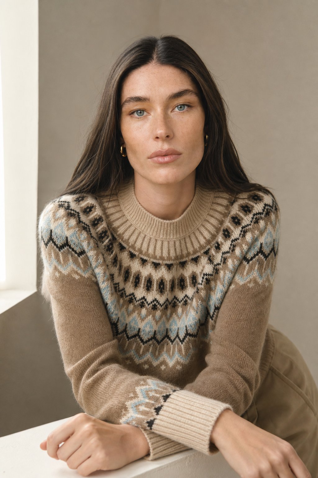 Women's Cashmere Sweater with Fair Isle Pattern and Crew Neck