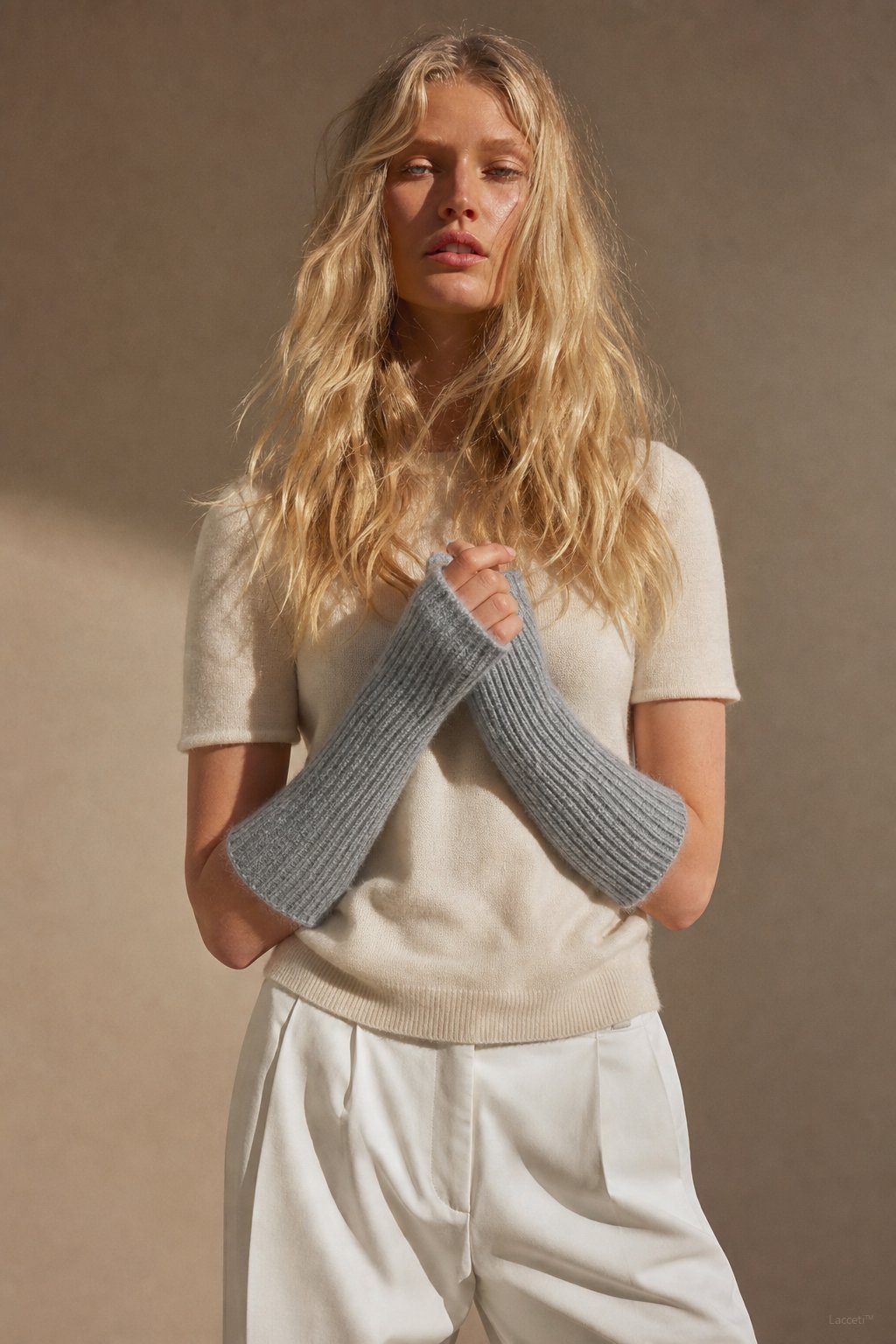 Women's Cashmere Fingerless Gloves with Ribbed Knit Texture