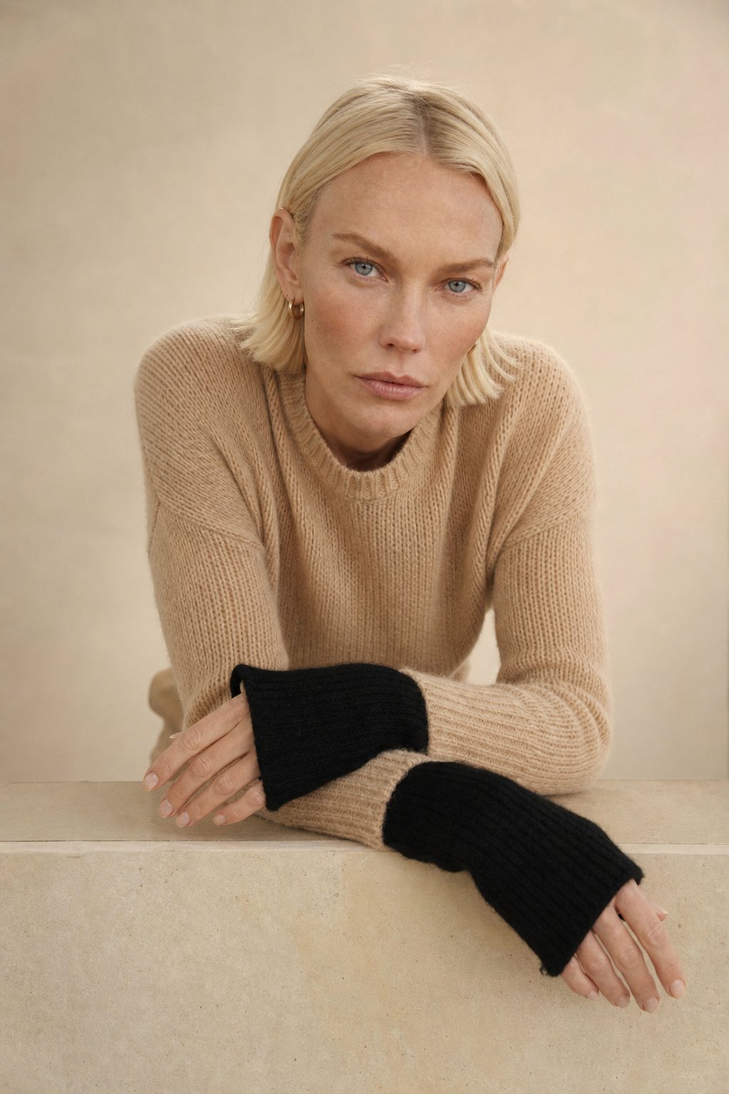 Women's Cashmere Fingerless Gloves with Ribbed Knit Texture