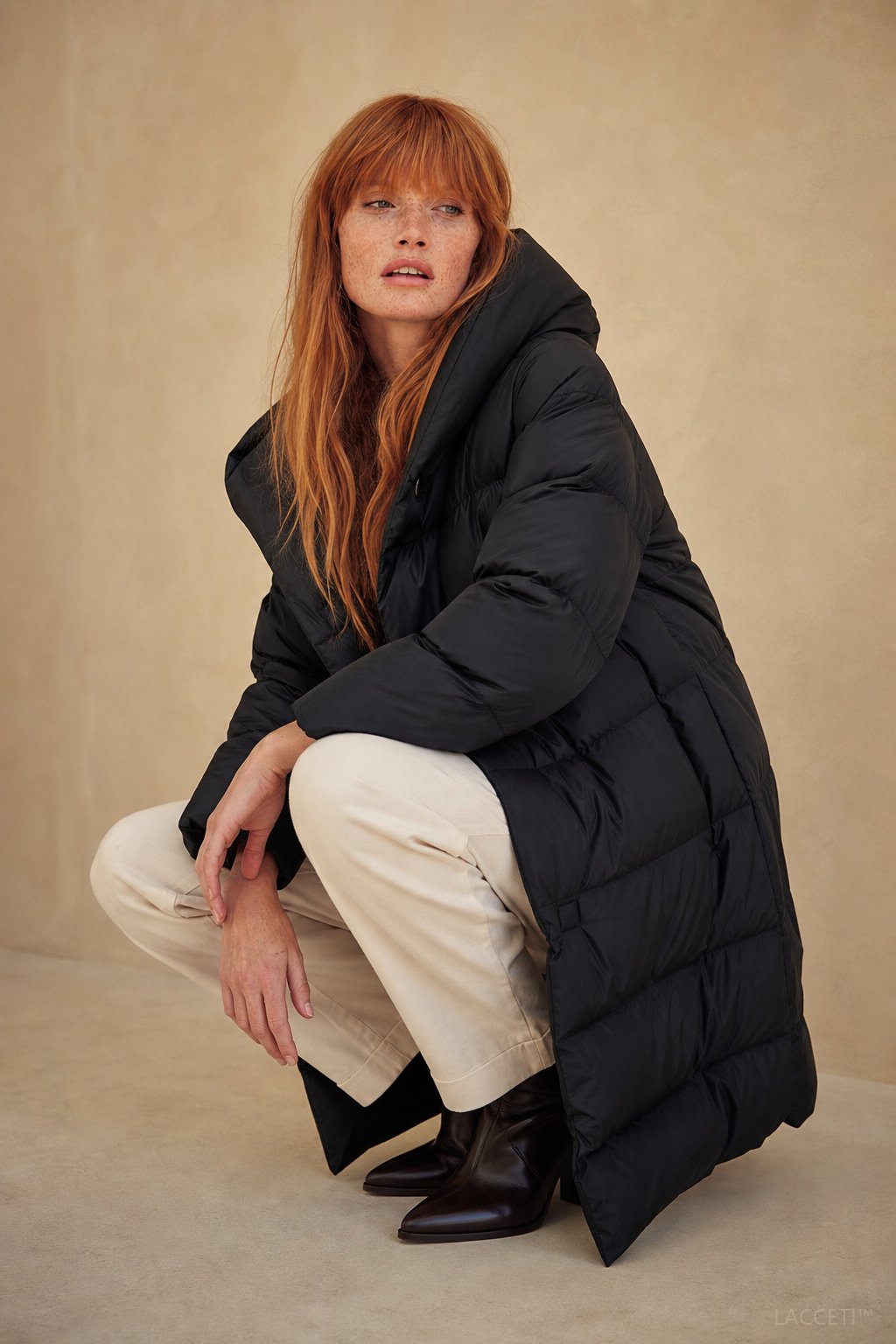 Women's Long Down Puffer Coat with Hood and Zip Front