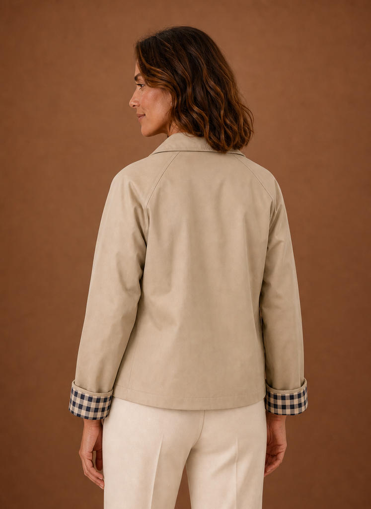 Women's Lightweight Button Front Jacket with Collar and Side Pockets