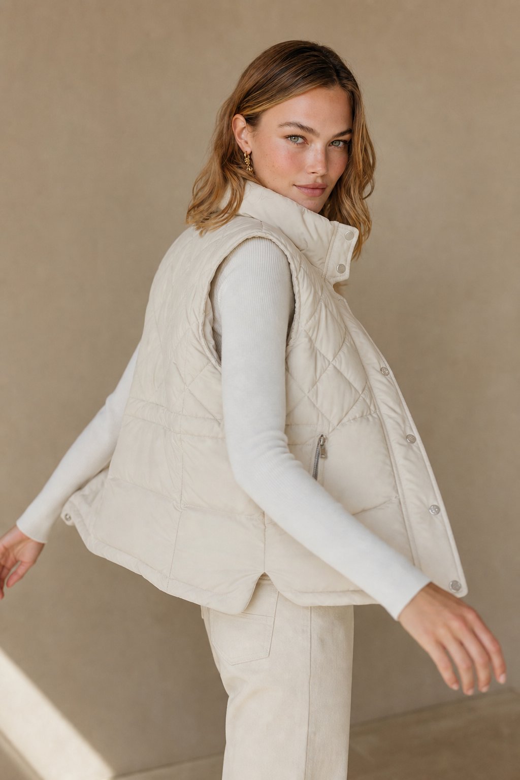 Women's Quilted Puffer Vest with Snap Button Front and Pockets
