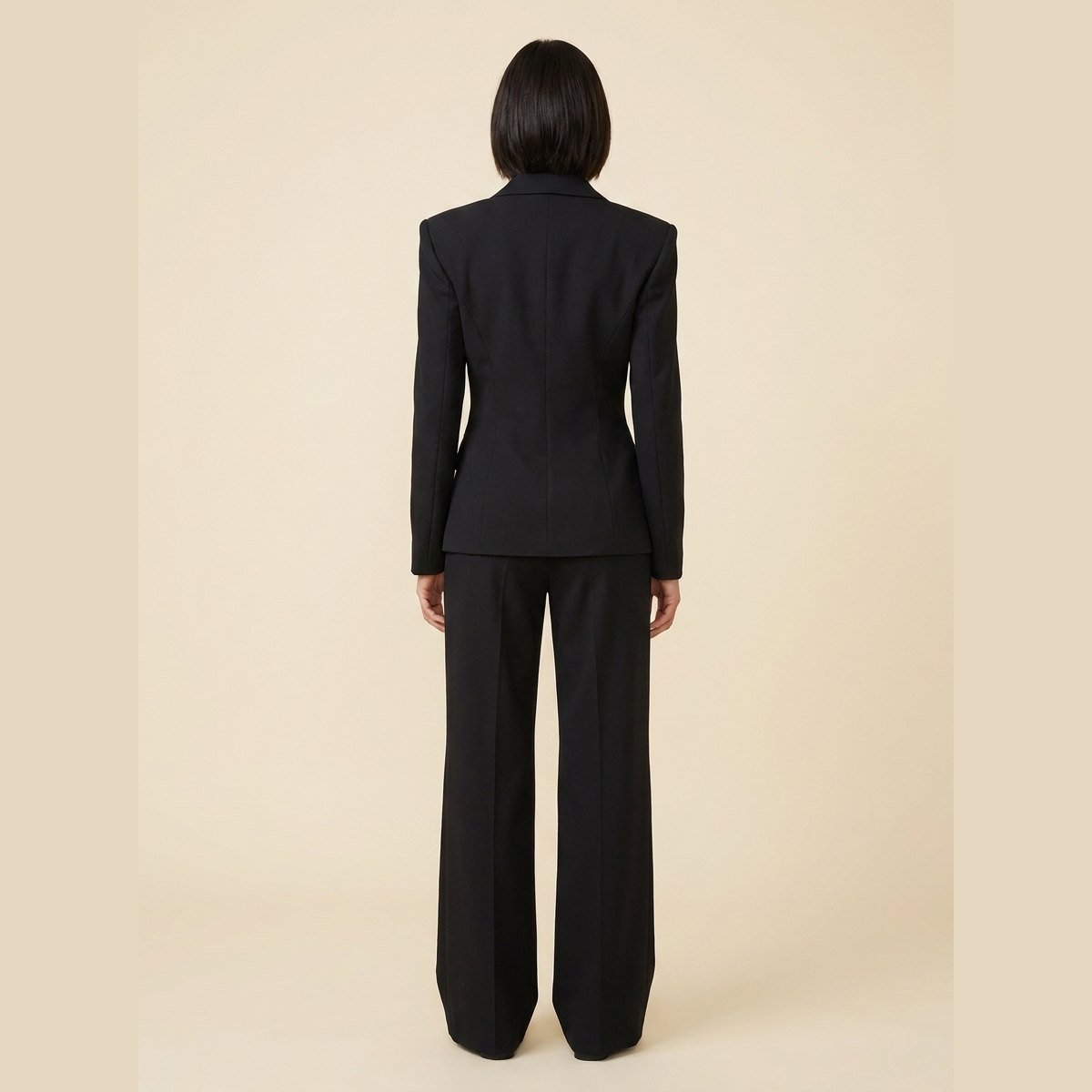 Women's Tailored Suit Set with Fitted Blazer and Wide Pleated Pants