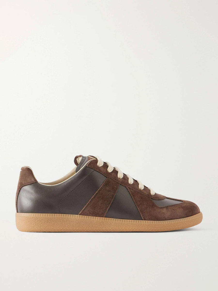 Women's Retro Low Top Sneakers With Gum Sole And Suede Overlays