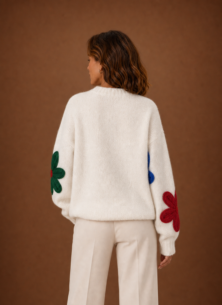 Women's Oversized Floral Knit Pullover Sweater with Crew Neck and Long Sleeves