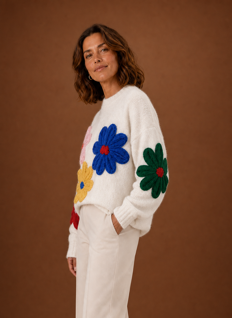 Women's Oversized Floral Knit Pullover Sweater with Crew Neck and Long Sleeves
