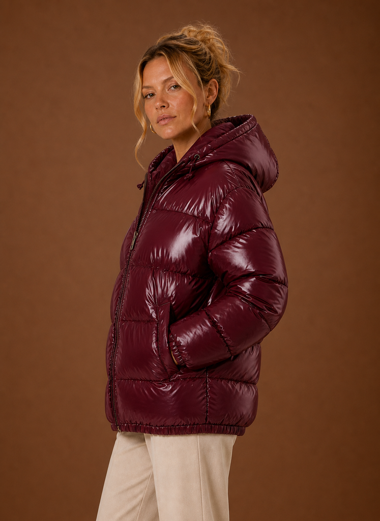 Women's Oversized Hooded Puffer Jacket with Full Zip and Side Pockets