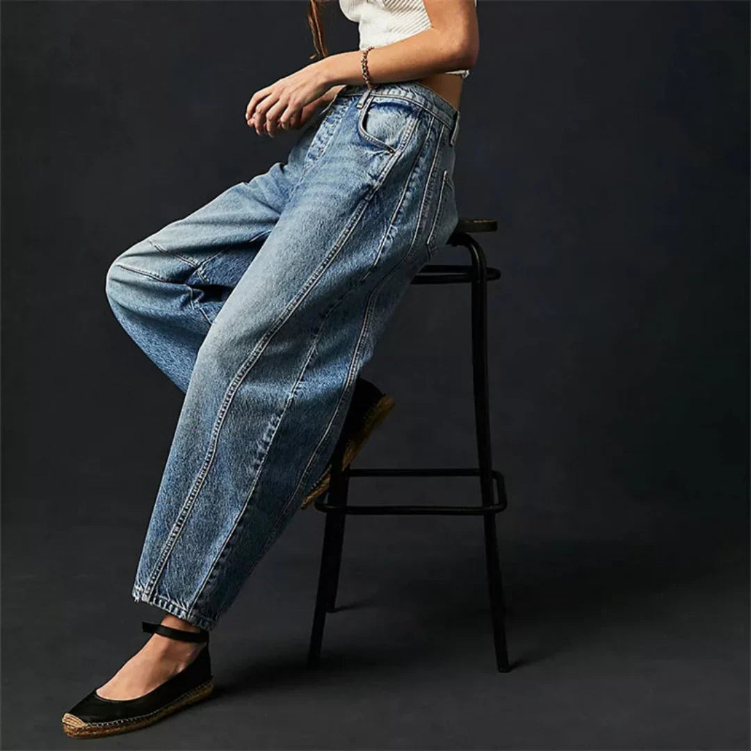 Women's Mid Rise Cropped Barrel Jeans in Heavyweight Denim