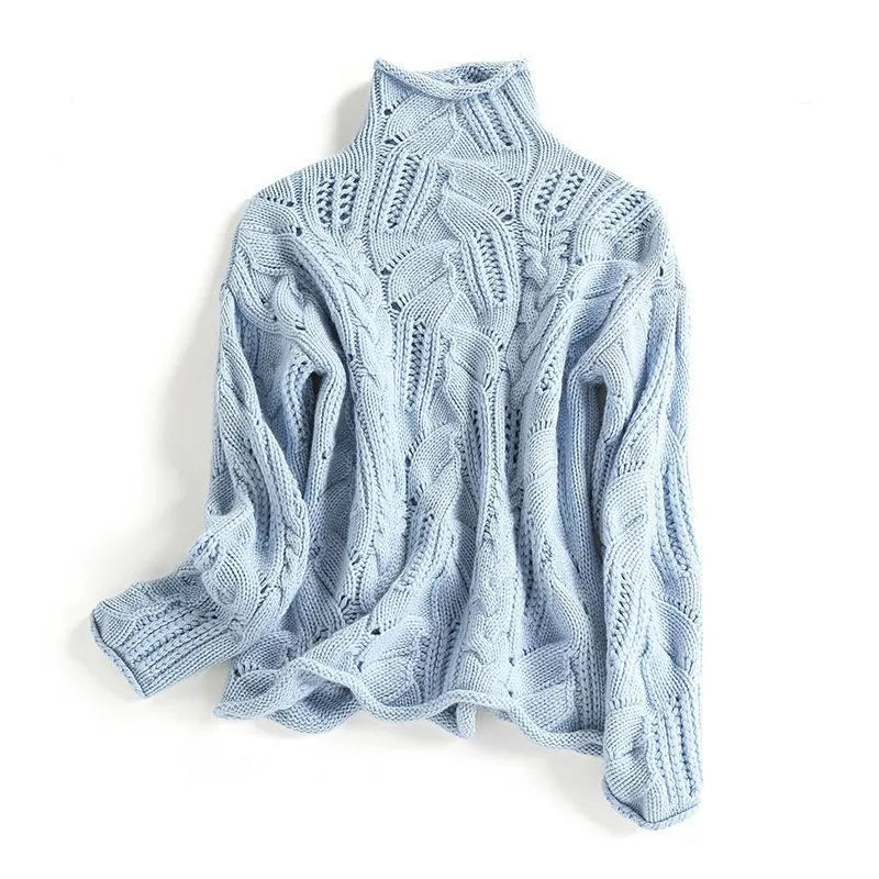 Women's Cable Knit Turtleneck Sweater with Textured Pattern and Long Sleeves