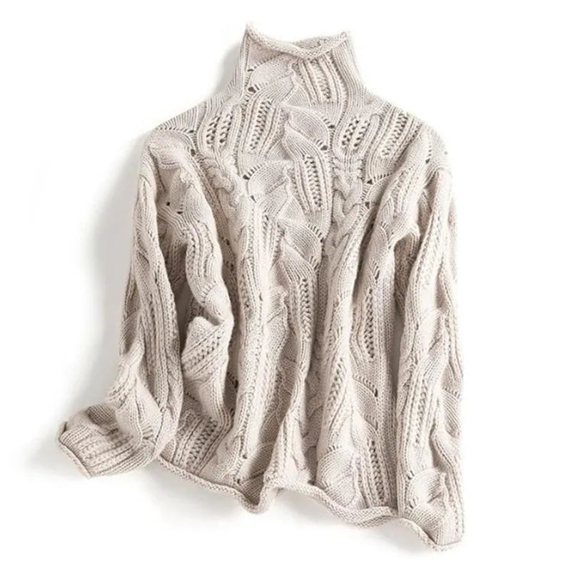 Women's Cable Knit Turtleneck Sweater with Textured Pattern and Long Sleeves
