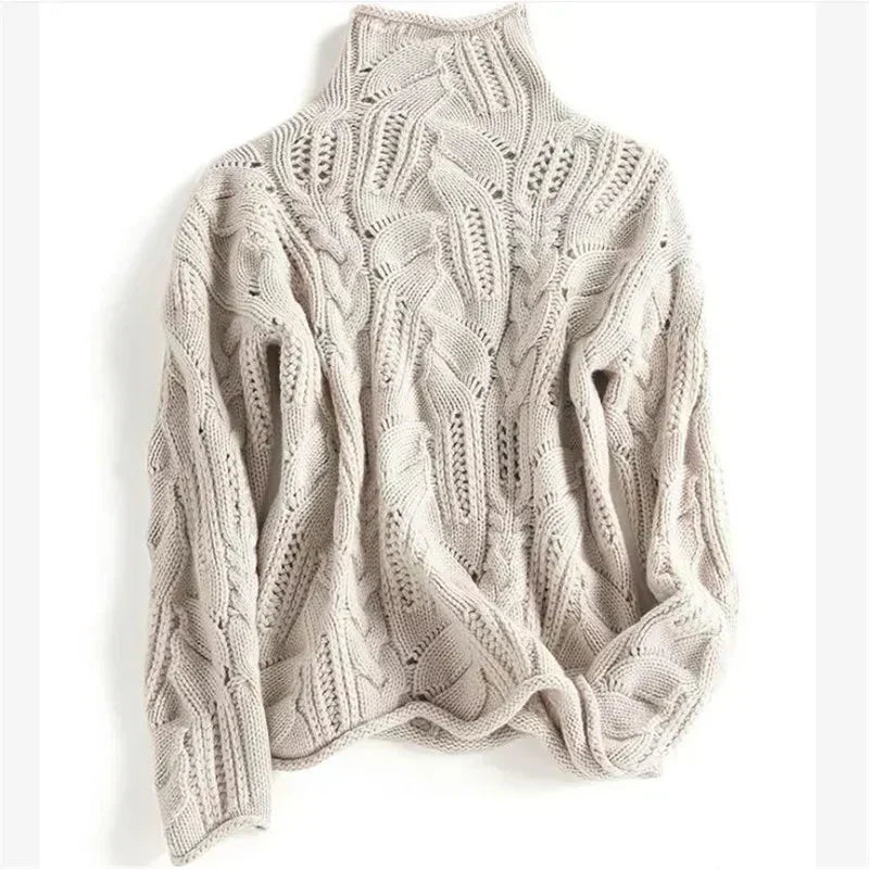 Women's Cable Knit Turtleneck Sweater with Textured Pattern and Long Sleeves