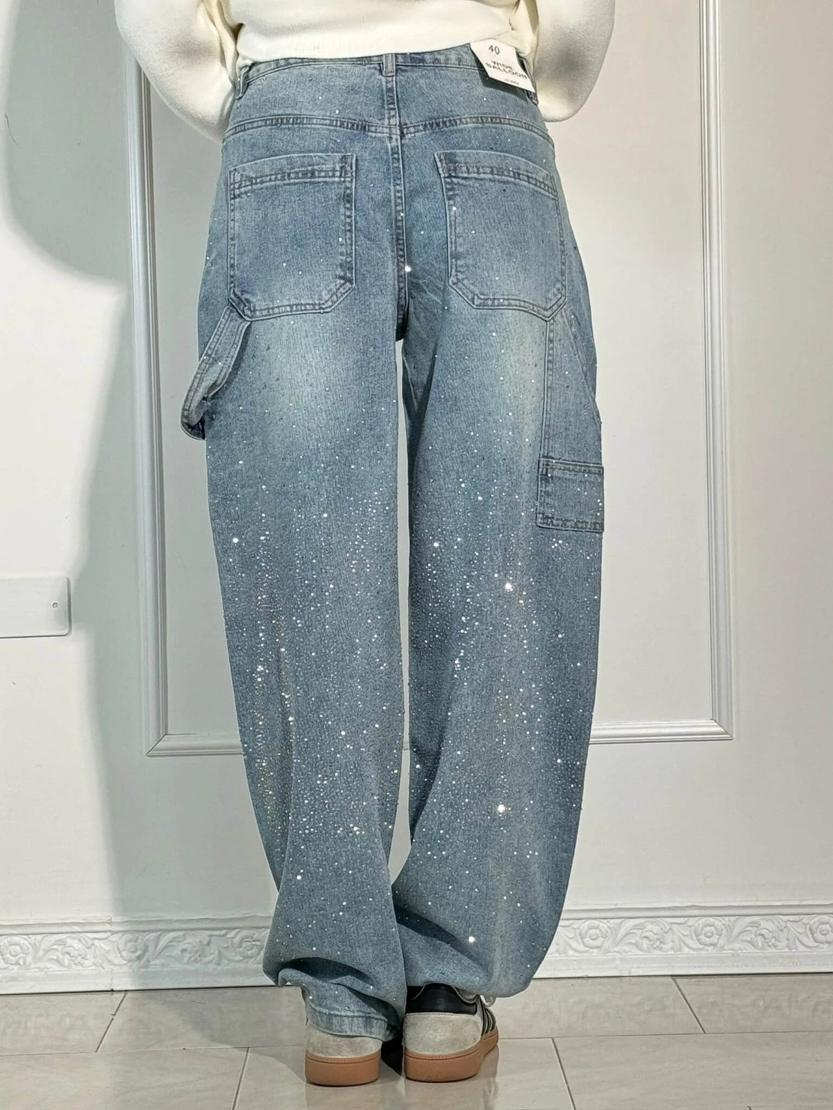 Women's Balloon Fit Cargo Jeans with Sparkling Embellishments