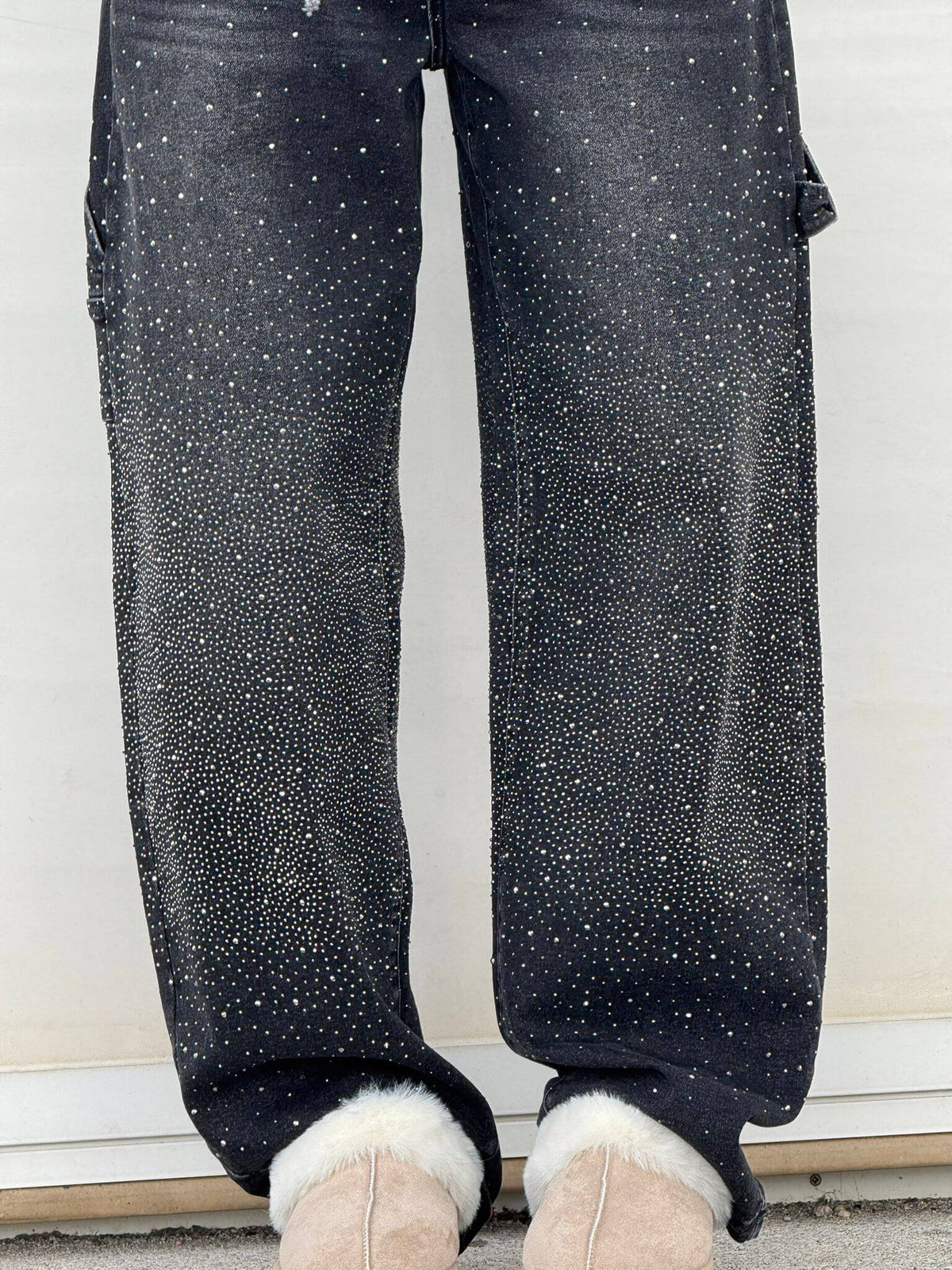 Women's Balloon Fit Cargo Jeans with Sparkling Embellishments