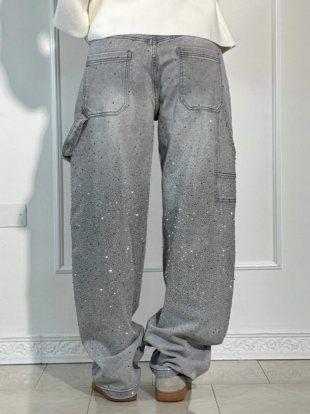 Women's Balloon Fit Cargo Jeans with Sparkling Embellishments