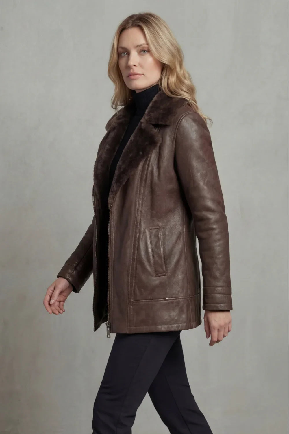 Women's Shearling Lined Leather Jacket with Wide Collar and Zip Front