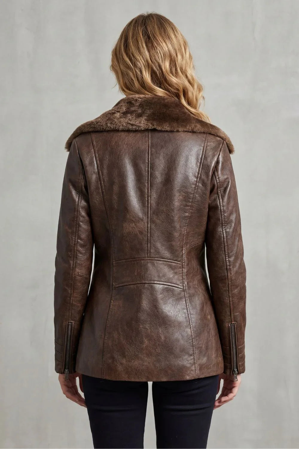 Women's Shearling Lined Leather Jacket with Wide Collar and Zip Front