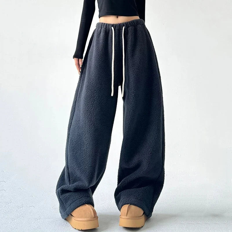 Women's Oversized Fleece Sweatpants with Wide Leg and Drawstring Waist